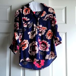 Express floral blouse size M